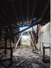 Нежилое здание 404,6 м² и участок 634 м², Республика Татарстан. Имущественный комплекс: нежилое здание с кадастровым номером 16:08:190401:267, общей площадью 404.6 кв.м, расположенное по адресу: Республика Татарстан, Апастовский муниципальный район, Староюмралинское сельское поселение; земельный…
