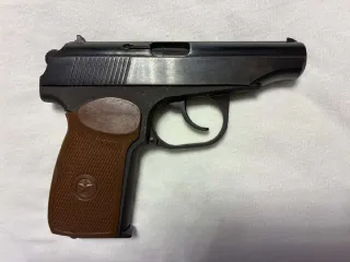 Mp-79-9tm (9 P.A.), 2013 Пистолет MP-79-9TM (9 P.A.), № 1333912792, калибра 9 Р.А., 2013 года выпуска. Ознакомление с имуществом осуществляется по рабочим дням, в период представления заявок на участие в торгах по предварительному согласованию. Предварительная запись по телефону: Кабанов Павел…