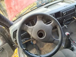 Грузовой автомобиль ГАЗ 2705 2012 года выпуска, VIN X96270500C0721745. Двигатель 2 997 см³. Состояние удовлетворительное. Имеются неполадки с кулисой коробки передач, заводится сложно, не с первого раза, сел аккумулятор. Автомобиль не эксплуатируется в данное время в связи с поломками.