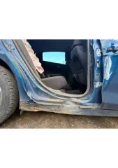 Chevrolet Malibu 2019 года, 163 л.с., пробег 105924 км, АКПП. VIN: 1G1ZG5ST7KF191593. Техническое состояние: Выстрелило 6 (или 7) подушек безопасности, аккумулятор не работает, машина не заводится. Заднее левое колесо спускает полностью примерно за 2-3 дня (под замену). Стук рейки. Не горит правая…