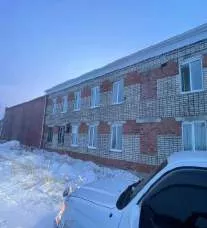 Строения и имущество, находящееся внутри строений, расположенные по адресу: Хабаровский край, г. Комсомольск-на-Амуре, Амурское ш., д. 3. Здание. Цех по производству СБЖК, литер К, условный номер: 27:22:0020902:95, метраж – 1447,90 кв.м.; Здание. Цех арматурный на базе КМО в р-не моста через р…