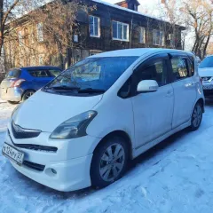 Toyota Ractis 2005, 110 лс, 291000 км, АКПП. Автотранспортное средство TOYOTA RACTIS 2005г. кузов № NCP1000014517, гос.номер А124РУ27. Имущество зарегистрировано на супруга должника и приобретено в период зарегистрированного брака, в связи является совместно нажитым в силу закона.