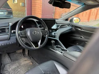 Toyota Camry 2022 года выпуска, VIN: LVGBC74K1NG615995