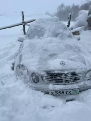 Легковой автомобиль «Mercedes-Benz E500» 2005 г.в., номер кузова (VIN) WDB2110701A753142, серебристого цвета, регистрационный номер Х558ТХАВН с ключом зажигания и свидетельством о регистрации ТС АА 044993 от 31.07.2018, 1 шт.    Подлежит реализации в качестве годных остатков. Легковой автомобиль…