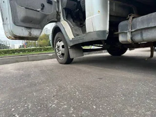 GAZ Gazel 3302 2003, автомобиль бортовой, марка: GAZ Gazel; модель: 3302; категория ТС: B/N1; год изготовления: 2003, цвет: белый; VIN: XTH33020031911519, ПТС: 52 КР 784019, г/н: В067МУ97