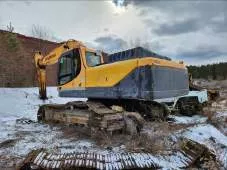 Экскаватор гусеничный Hyundai R300LC-9SH, заводской номер HHKHZ808LE0000183, 2014 год выпуска, госномер 58 УЕ 9248 (63 СВ 9366). Экскаватор гусеничный Hyundai R300LC-9S, заводской номер HHKHZ810LE0001178, 2014 год выпуска, госномер 58 УЕ 9241 (63 СВ 9362). Трактор ДТ-75 ДЕРС2 с буровой установкой…