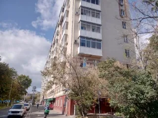 Нежилое помещение 93.1 кв. м, Москва, ул. Хамовнический Вал, д. 32 (Цокольный этаж № 0). Кадастровый номер: 77:01:0005009:4176. Назначение нежилого помещения: Свободное. Общая площадь: 93.1 кв. м.