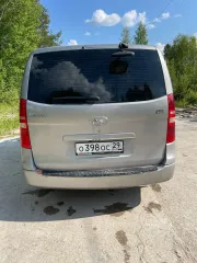 Hyundai Grand Starex 2011 Легковой автомобиль, марка: Hyundai Grand Starex 2011 года выпуска, VIN: KMJWA37JBBU335273, номер двигателя D4CB B781111, мощность двигателя 145 л.с., объем двигателя 2497 куб.см, тип двигателя - дизельный, экологический класс - 5, максимальная масса 3100 кг, масса в…