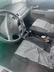 Автомобиль LADA 217130 LADA PRIORA, 2010 года выпуска. Цвет: светло-серебристый металл. Государственный регистрационный знак А 135 КУ 51 (фактически отсутствует). VIN: ХТА217130А0019996. Ключ зажигания, ПТС, СТС в наличии. Отслоение ЛКП и коррозия металла, в том числе сквозная, в области колесных…