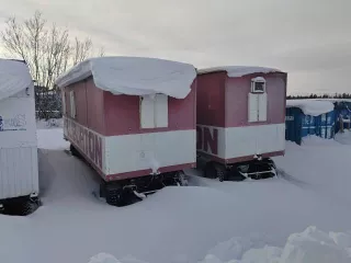 Жилое помещение: квартира, общей площадью 49,8 кв.м., c кадастровым номером: 11:12:1601003:144, расположенная по адресу: Республика Коми, г. Печора, пгт. Изъяю, ул. Юбилейная, д.17, кв.67 Прицеп тракторный НОЭМЗ 8270 0000010 Заводской номер машины  рамы  827000000100А0048
