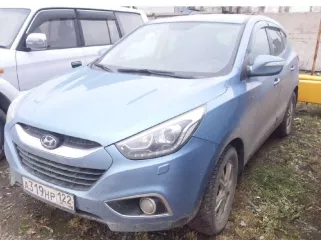 Автомобиль марки HYUNDAI модель ix35, 2014 г.в. , VIN номер TMAJU81EBFJ712301. Автомобиль находится в залоге у ПАО Совкомбанк.