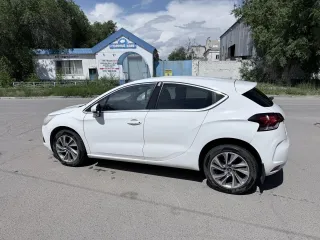 Citroen DS4 2014, легковой автомобиль марки: Citroen, модели: DS4, год выпуска: 2014, идентификационный номер (VIN): VF7NX5FS0EY546985. Получить дополнительную информацию об имуществе, фотографии можно в рабочие дни с 10:00 до 18:00 часов подав заявку на адрес электронной почты: safonovks@yandex.ru…