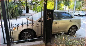 Mitsubishi Lancer 2011 Легковой седан Mitsubishi Lancer 1,5, VIN: JMB5NCY2ABU006835, год выпуска: 2011, цвет: бежевый, тип двигателя: бензиновый, мощность двигателя: 109 л.с. (80,2 кВт), объем двигателя: 1499 куб.см., экологический класс: четвертый. По периметру автомобиля наблюдаются очаги…