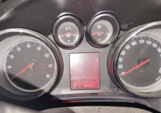 Opel Astra, VIN XUFPE6DJ5B3020467
