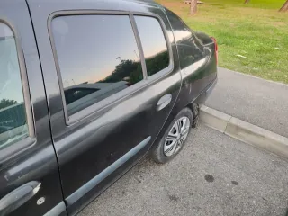 Renault Symbol 2004 года, модель Символ EX1493. VIN: VF1LB03C532291729.