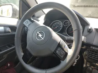 Opel Astra 2012 года выпуска, модель Astra (A-H\NB). VIN: XWF0AHL69C0014660.