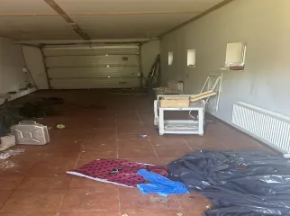 Жилой дом площадью 316,4 кв.м. с кадастровым номером 50:11:0000000:57610, расположенный по адресу 143581, РОССИЯ, Московская обл., Истринский р-н, д. Аносино ул. Зеленая, д. 6, Земельный участок площадью 1700 кв.м. с кадастровым номером 50:08:0050108:75 расположенный по адресу 143581, РОССИЯ…