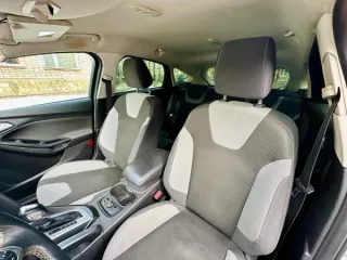 Ford Focus 2013 года выпуска. Пробег 243 км. Объем двигателя 1999 см³, мощность 149.6 л.с. Коробка передач — робот. VIN: X9FKXXEEBKDU87987. Экологический класс — пятый. Государственный регистрационный знак О 479 ТО 102.