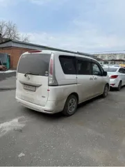 Nissan Serena 2011 года, 147 л.с., пробег 170 000 км, номер кузова C26-010734.