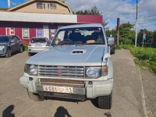 Автомобиль Mitsubishi Pajero, 1991 года выпуска, цвет – серый-белый, государственный номер А086ОР41, номер шасси 4016230, номер кузова (прицепа) 4016230, номер двигателя AD2028, мощность двигателя – 140 л.с, объем двигателя – 2835 куб. см. Автомобиль Mitsubishi Pajero, 1991 года выпуска, цвет –…