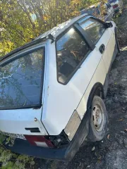 ВАЗ 21081 1992 года выпуска, VIN: XTA210810N1106580, госномер К501КВ82. Ключи и документы отсутствуют, возможно наличие внутренних повреждений. Имущество продается в том виде, в каком оно есть, в случае продажи возврату/обмену не подлежит. За скрытые дефекты имущества Продавец ответственности не…