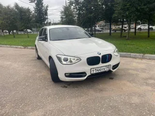 BMW 118I, 2012 года, 170 лс, 164 844 км, АКПП. Идентификационный номер (VIN): WBA1A31040J166109, год изготовления 2012, гос. номер Т144УХ790. Залог в пользу АО "ТБанк", подлежит прекращению по результатам торгов.