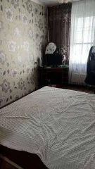 1/4 доли квартиры, 33.5 кв.м, Нижнекамск 1/4 доля квартиры в Татарстане еще 1/4 доля в праве на квартиру, площадь: 33,5кв.м., адрес (местонахождение): Республика Татарстан, Нижнекамский муниципальный район, г Нижнекамск, ул Корабельная, д 13, кв 4, кадастровый номер: 16:53:040402:2830