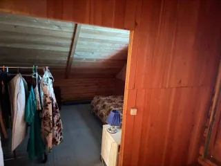 Здание 34,7 кв.м., земельный участок 1038 кв.м., Якутск. Здание с кадастровым номером 14:35:000000:2227, назначение: нежилое, общей площадью 34,7 кв.м., расположенное на земельном участке с кадастровым номером 14:36:106082:181, общей площадью 1038 кв.м. по адресу: Республика Саха (Якутия), г…