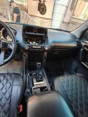 Toyota Land Cruiser Prado 2013 года, 173 лс, 291000 км, полный привод, АКПП. VIN: RUTBH8FJ9D0002681. Неисправна коробка передач. Состояние салона и кузова на фотографиях. Более подробное техническое состояние выясняйте самостоятельно в ходе осмотра.