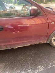Opel Corsa 2003 года, цвет темно-красный. VIN: W0L0XCF6834415266. Мощность двигателя 75 л.с. (55 кВт), объем 1199 куб.см. Максимальная масса 1430 кг, масса без нагрузки 1035 кг.