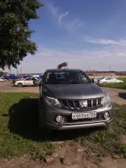 Грузовой бортовой автомобиль МИЦУБИСИ L200 2.4, 2017г.в., г/н К469НХ124, VIN ММCJYKL10HH019020, номер кузова отсутствует, номер двигателя UBS9985, цвет серый. Рабочее состояние не проверялось, имеет сколы и трещины на лобовом стекле, вмятина на заднем право крыле. Начальная цена продажи 1 730…
