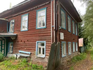 Нежилое здание 157,2 кв.м и земельный участок 1106 кв.м, г. Тутаев, Ярославская область. нежилое здание, общей площадью 157,2 кв. м, кадастровый номер: 76:21:010101:472, с земельным участком, общей площадью 1106 кв. м, кадастровый номер 76:21:020128:16, расположенных по адресу: Ярославская область…