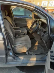 Honda Odyssey 2001 года выпуска. Марка: Honda, модель: Odyssey. VIN кузова: RA61102963. Автомобиль находится в Новосибирске по адресу: ул. Романтиков, 26. По вопросам осмотра и дополнительной информации звоните по телефону: +7 (913) 726-73-43.