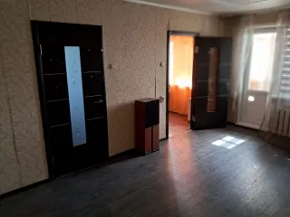 Доля в жилом помещении, 60.8 кв.м, г. Бугуруслан, Оренбургская область 2/4 доля в праве на жилое помещение, площадь: 60,8кв.м., адрес (местонахождение): Российская Федерация, Оренбургская область, г.о. город Бугуруслан, г Бугуруслан, нп 2 микрорайон, д. 35, кв. 11, кадастровый номер…
