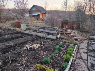 Земельный участок, площадь 500 кв.м., адрес: Россия, Челябинская обл., г Усть-Катав, ПКС Вагоностроитель-3, 10, участок 310, кадастровый номер: 74:39:0402002:159. Здание, площадь 6 кв.м., назначение: нежилое, адрес: Россия, Челябинская обл., г Усть-Катав, потребительский кооператив…