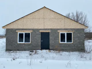 Объект незавершенного строительства 98,5 м² и участок 583 м² Оренбургская область Объект незавершенного строительства площадью застройки 98,5 кв. м с кадастровым номером 56:47:0101003:640 расположен по адресу: Российская Федерация, Оренбургская область, Соль-Илецкий район, г. Соль-Илецк, ул…