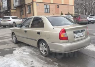 Легковой седан ХЕНДЭ VI АКЦЕНТ, 2005 г.в., рег. Номер Н310ЕУ26,  VIN : X7MCF41GP5M030869, цвет кузова: БЕЖЕВЫЙ
