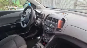 Chevrolet Aveo 2012 года, синий. VIN: XUUTF69EJC0025389, госномер K724XK190. ПТС 39 HO 580120. Произведен в России на ЗАО "АВТОТОР-МЕНЕДЖМЕНТ". Модель двигателя FI6D4, бензиновый, номер 394770KA, мощность 116 л.с. (85 кВт), объем 1598 куб. см. Экологический класс 4. Максимальная масса 1598 кг…