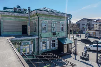 Имущественный комплекс: нежилые здания 216 кв. м и 440,8 кв. м, земельный участок 473 кв. м, Иркутская обл, состоящий из 2-х нежилых зданий 216 кв. м и 440,8 кв. м. и земельного участка площадью 473 кв.м по адресу: Иркутская обл, Иркутск, 3 Июля ул., д. 33/3: 1) Нежилое здание, 2013 года постройки…