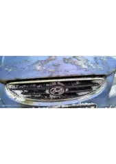 Автомобиль находится в технически неисправном состоянии, долгое время не эксплуатировался. Кузов покрыт ржавчиной. Ранее использовался в автошколе, имеет дублирующие педали газа, тормоза и сцепления на стороне пассажира. Не на ходу, требует ремонта.