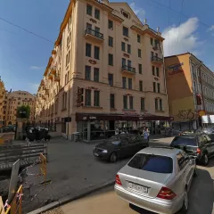 Вид объекта недвижимости: Помещение Кадастровый номер: 78:31:0001055:2723 Назначение объекта недвижимости: Жилое Площадь: 196.5 Вид права, доля в праве: Общая долевая собственность 22/135 (что соответствует изолированной комнате №8 площадью 21,6 кв.м) 
Ограничение права и обременение объекта…