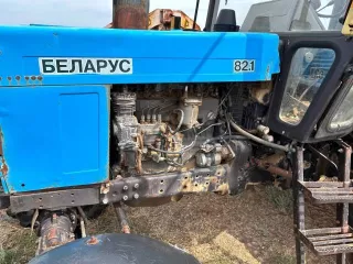 Трактор  Беларус 82.1 , год выпуска 2009. Технически неисправен. Находится в п. Татал Юстинского района Республики Калмыкия
