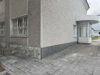 Нежилое помещение площадью 4760,6 кв.м, кадастровый номер 31:18:0602004:329, адрес: Россия, Белгородская область, г. Шебекино, ул. Ржевское шоссе, 20. Земельный участок площадью 7406 кв.м, категория земель: земли населённых пунктов, вид разрешённого использования: под производственной базой…