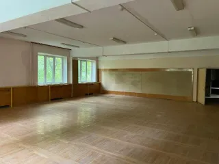 4 нежилых здания 6466,3 кв.м и земельный участок 102324 кв.м, Московская обл 4 нежилых здания по адресу: обл. Московская, р-н Люберецкий, рп. Томилино, ул. Потехина, д. 1 общей площадью 6466,3 кв.м. и земельный участок по адресу: обл. Московская, р-н Люберецкий, п. Томилино общей площадью 102 324…
