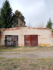 Земельный участок 5475 м² и объекты 605 м², Воронежская область, Панинский район, рп. Панино, ул. Никитина, 1. Земельный участок площадью 5475 кв.м; помещение площадью 77,7 кв.м; гараж площадью 129,3 кв.м; склад для с/х машин площадью 99,9 кв.м; склад для ГСМ площадью 31,5 кв.м; навес для с/х машин…