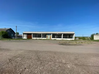 Нежилое здание 344 кв.м и земельный участок 609 кв.м, Курганская обл Здание, назначение: нежилое, общей площадью 344,0 кв.м., кадастровый номер 45:04:010401:219, одновременно с земельным участком из земель населенных пунктов, площадью 609 кв.м., кадастровый номер 45:04:010401:6 с видом разрешенного…