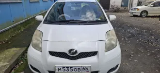 Toyota Vitz 2009 автомобиль тойота витц, легковой универсал, 2009 год выпуска, мощность двигателя 64/87.0 л. с., модель, № двигателя 2NZ 5623337, рабочий объем двигателя 1298 куб. см, бензиновый, кузов № NCP950055807, цвет кузова - белый, государственный регистрационный знак М535ОВ65