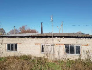 Нежилое здание 63,4 кв.м. Адрес: Российская Федерация, Республика Татарстан, р-н Нурлатский муниципальный, с/п Ахметовское, с Аксумла, ул Ягодная, здание 7в. Кадастровый номер: 16:32:060301:82.