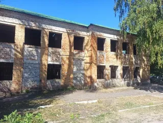Продается земельный участок площадью 1782,0 кв.м, кадастровый номер: 64:41:410382:3, с расположенным на нем объектом недвижимого имущества - здание ЛЦГСЭН площадью 498,8 кв.м, кадастровый номер 64:41:410382:36, по адресу: Саратовская область, г. Балашов, ул. Софинского, д. 16. Материалы наружных…