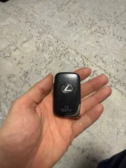 Lexus IS 2008 автомобиль марки Lexus модель IS 2008 г.в. VIN-номер JTHBK262105084371 адрес: г Тюмень ул.Республики 204 к7 на парковке +7 999 366 6381 Ярослав